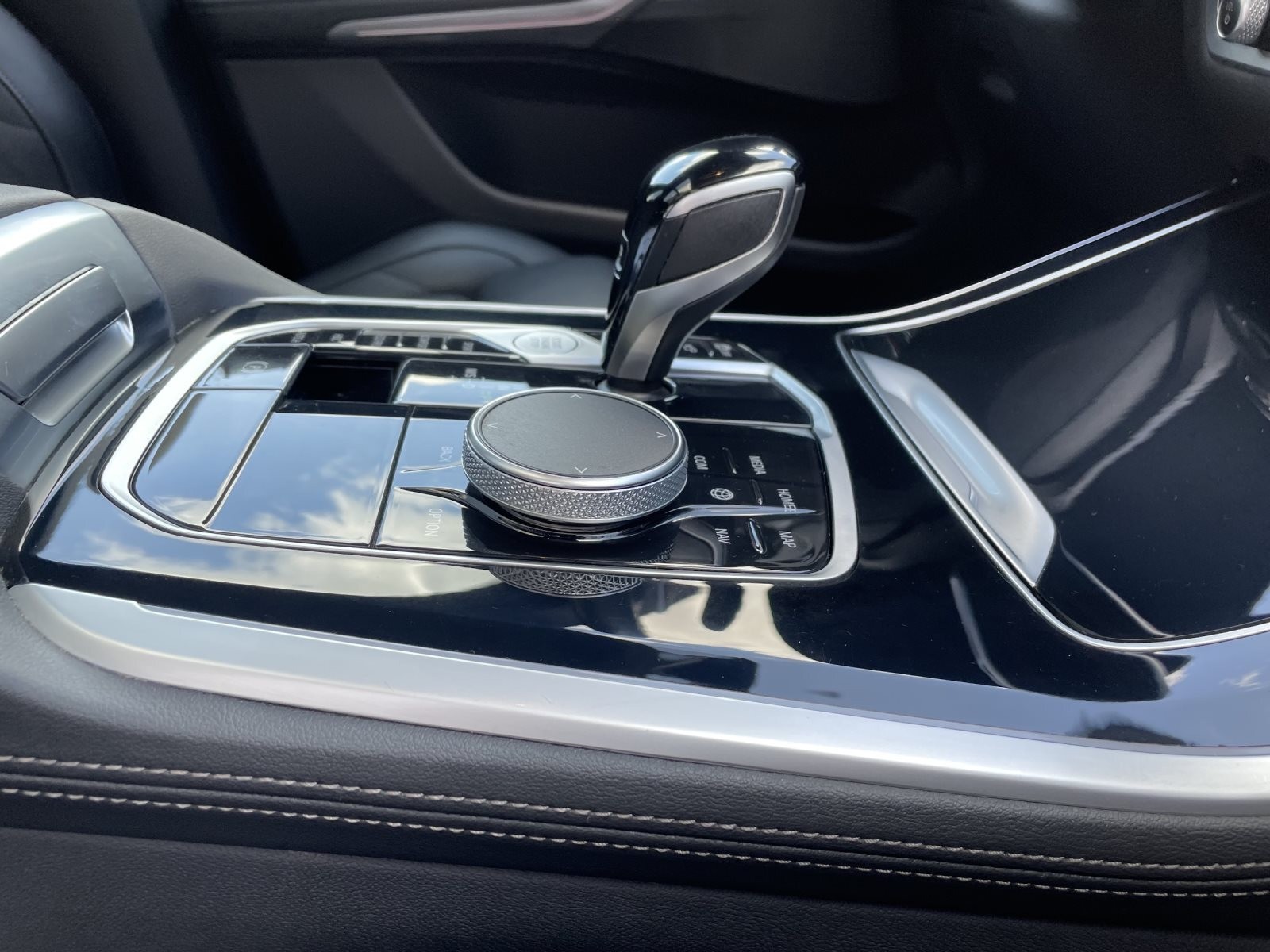 BMW X5 M SPORTPAKET HEAD-UP PANO HIFI ALU 20