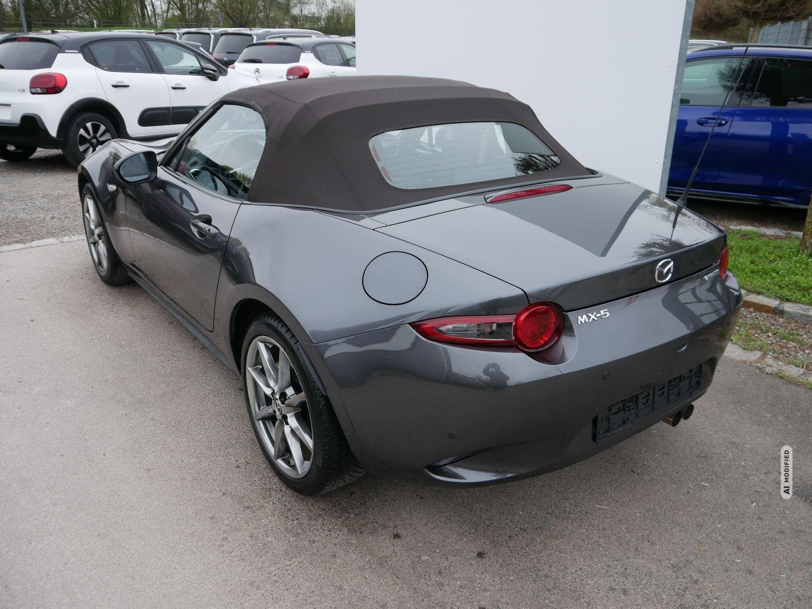 Mazda MX-5 ST SKYACTIV*PDC-HINTEN*KAMERA*TEMPOMAT*SHZ*KESSY*NAVIGATIONSSYSTEM*BLUETOOT