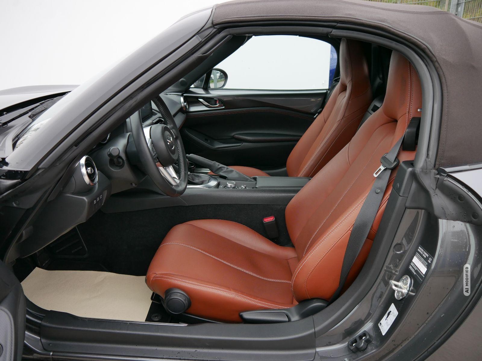 Mazda MX-5 ST SKYACTIV*PDC-HINTEN*KAMERA*TEMPOMAT*SHZ*KESSY*NAVIGATIONSSYSTEM*BLUETOOT