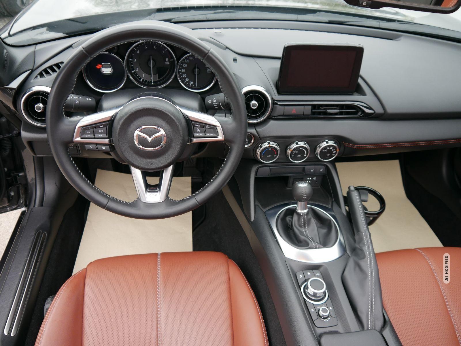 Mazda MX-5 ST SKYACTIV*PDC-HINTEN*KAMERA*TEMPOMAT*SHZ*KESSY*NAVIGATIONSSYSTEM*BLUETOOT