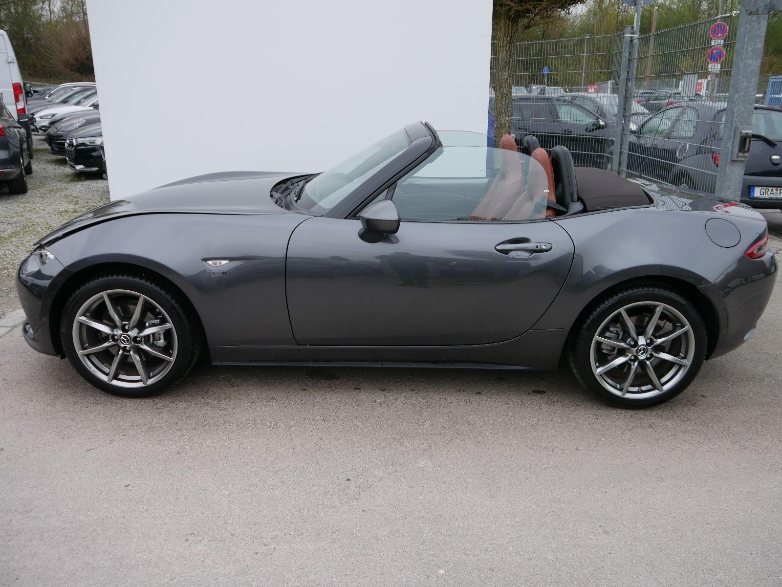 Mazda MX-5 ST SKYACTIV*PDC-HINTEN*KAMERA*TEMPOMAT*SHZ*KESSY*NAVIGATIONSSYSTEM*BLUETOOT