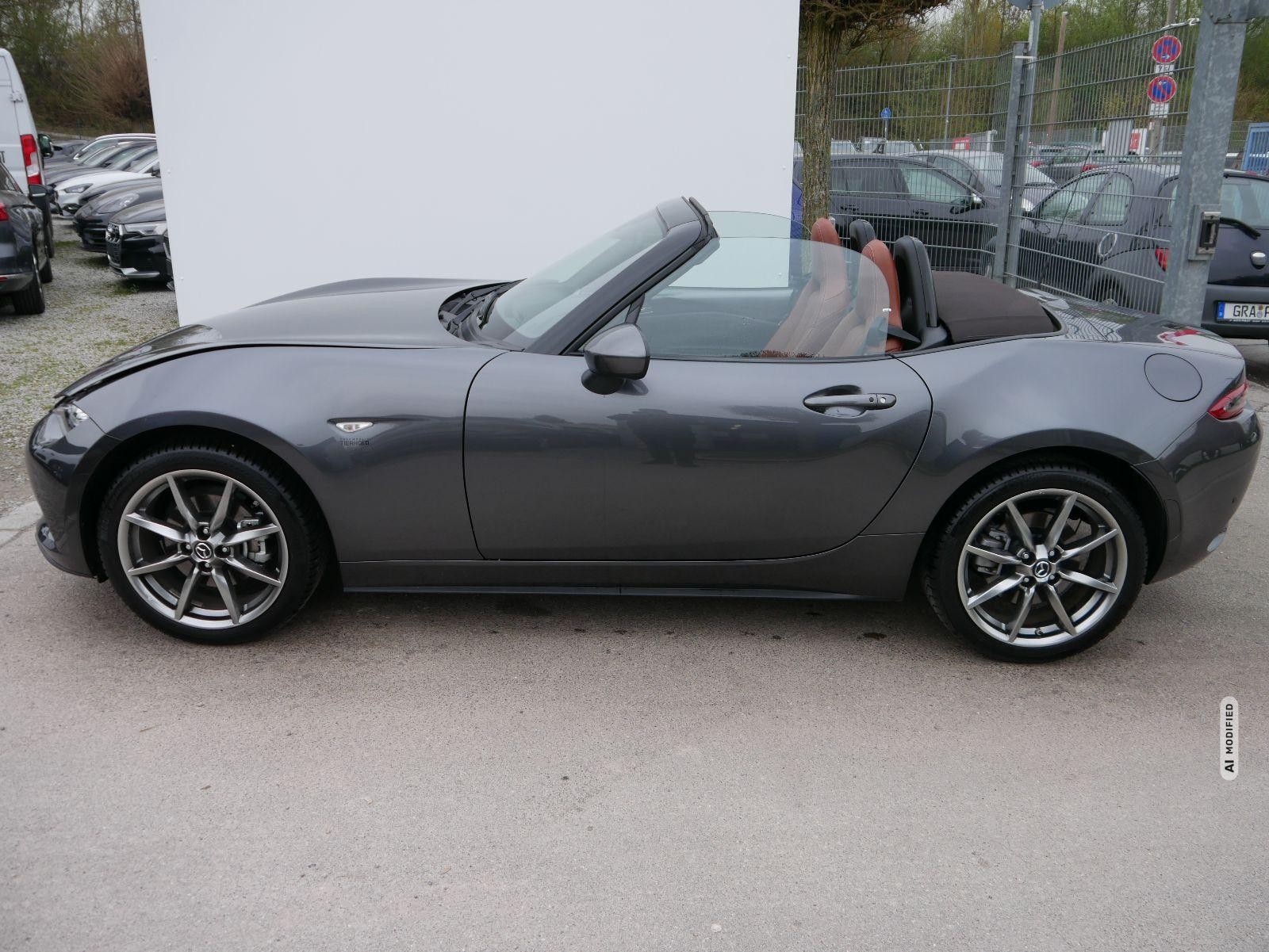 Mazda MX-5 ST SKYACTIV*PDC-HINTEN*KAMERA*TEMPOMAT*SHZ*KESSY*NAVIGATIONSSYSTEM*BLUETOOT