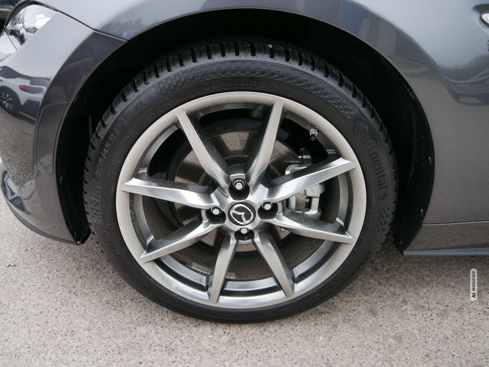 Mazda MX-5 ST SKYACTIV*PDC-HINTEN*KAMERA*TEMPOMAT*SHZ*KESSY*NAVIGATIONSSYSTEM*BLUETOOT