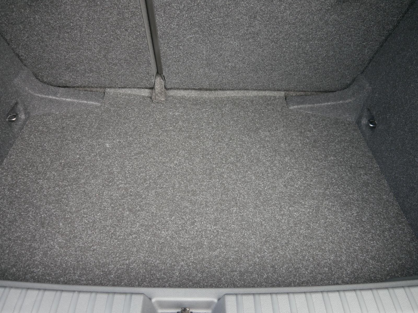 Skoda Kamiq 130 Jahre Edition 1,5 TSI DSG*AHK-SCHWENKBAR*KAMERA*KESSY*TEMPOMAT*WINTERP