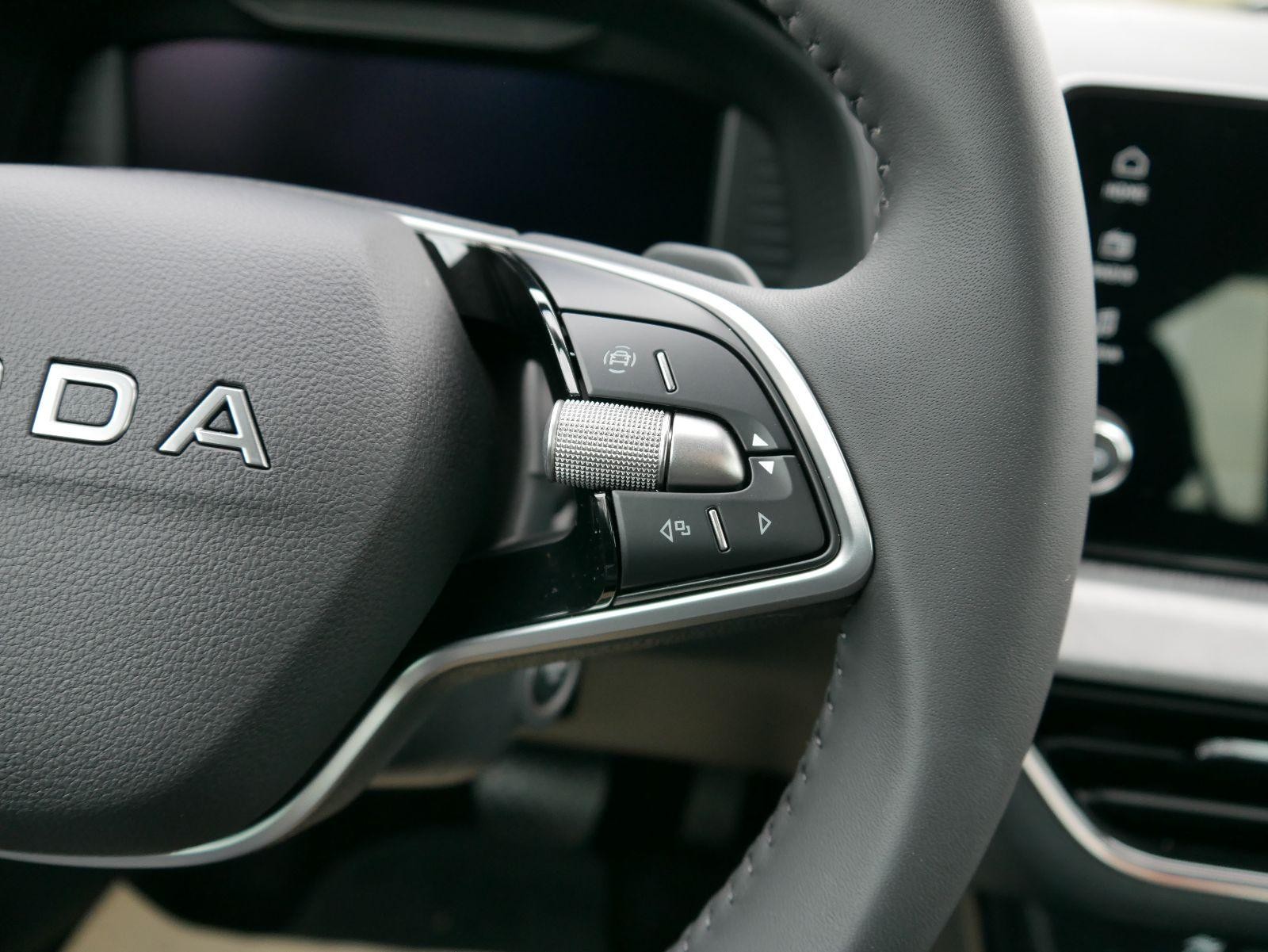 Skoda Kamiq 130 Jahre Edition 1,5 TSI DSG*AHK-SCHWENKBAR*KAMERA*KESSY*TEMPOMAT*WINTERP