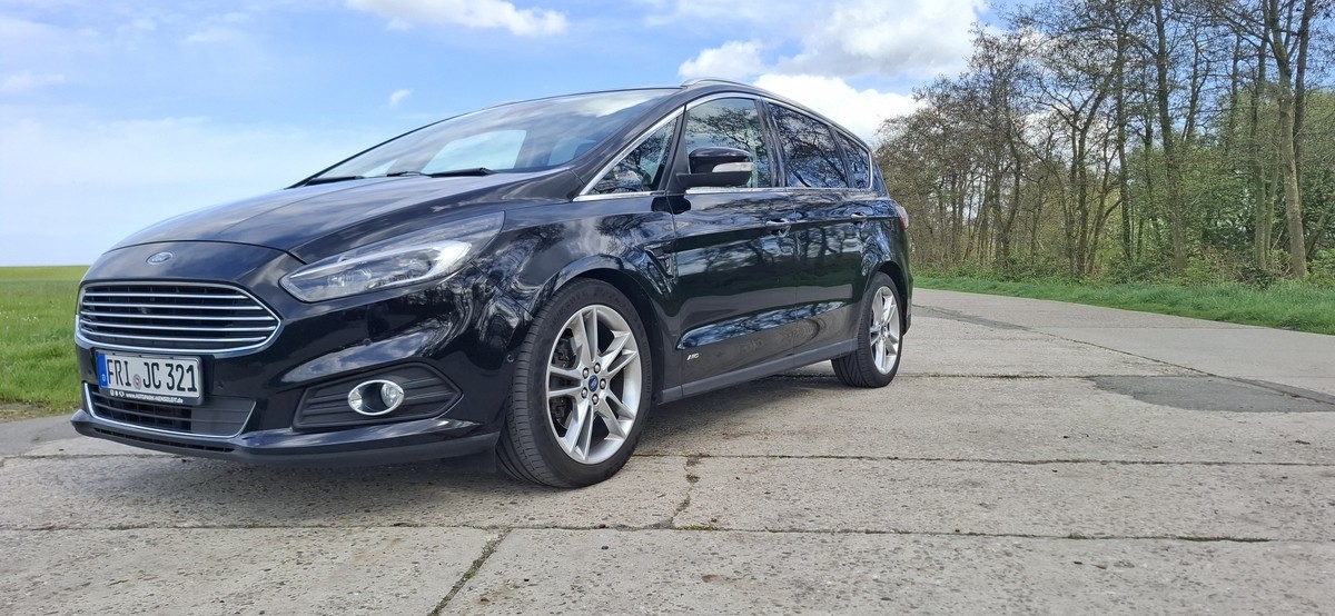 Ford S-Max 2.0 TDCi Titanium AWD LED Temp. Navi R.Cam 