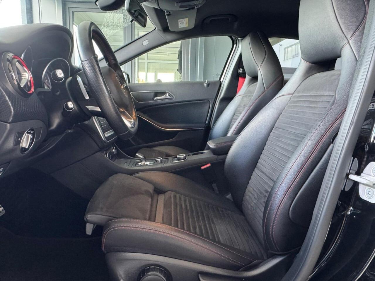 Mercedes-Benz A 45 AMG