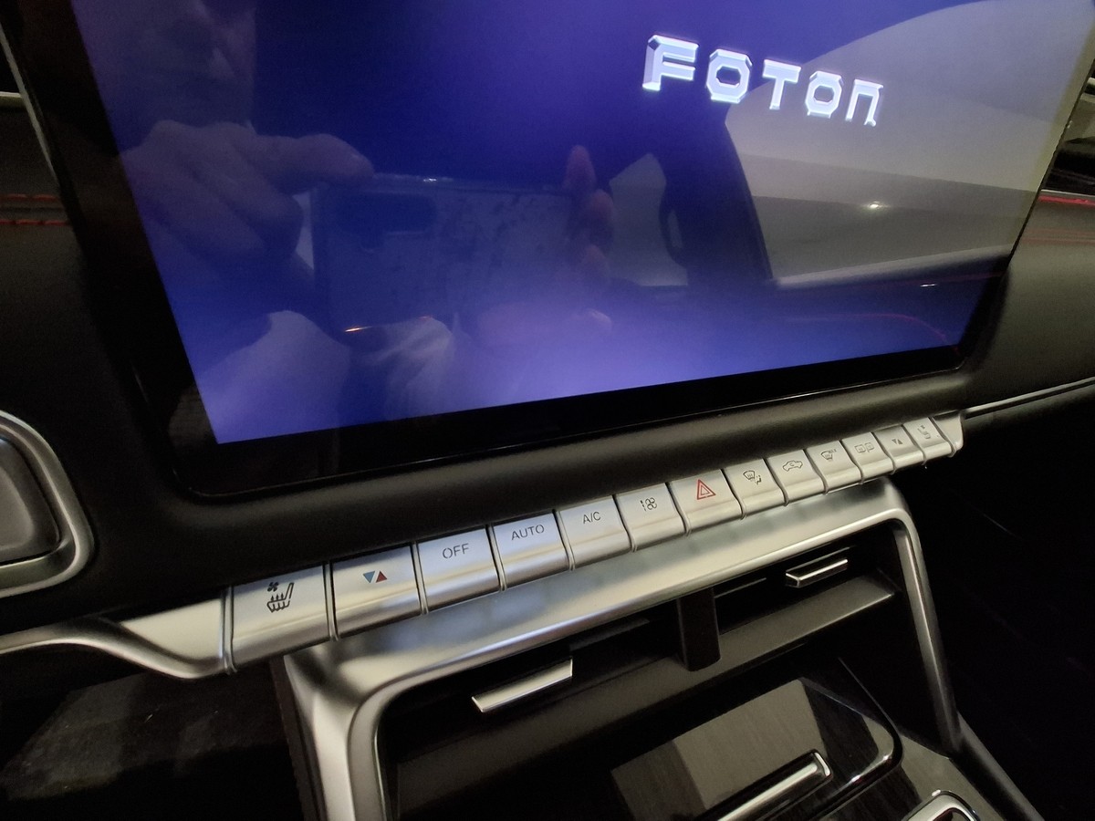 Foton 4 Ultra Sitzbelüftung Panorama Leder NEU