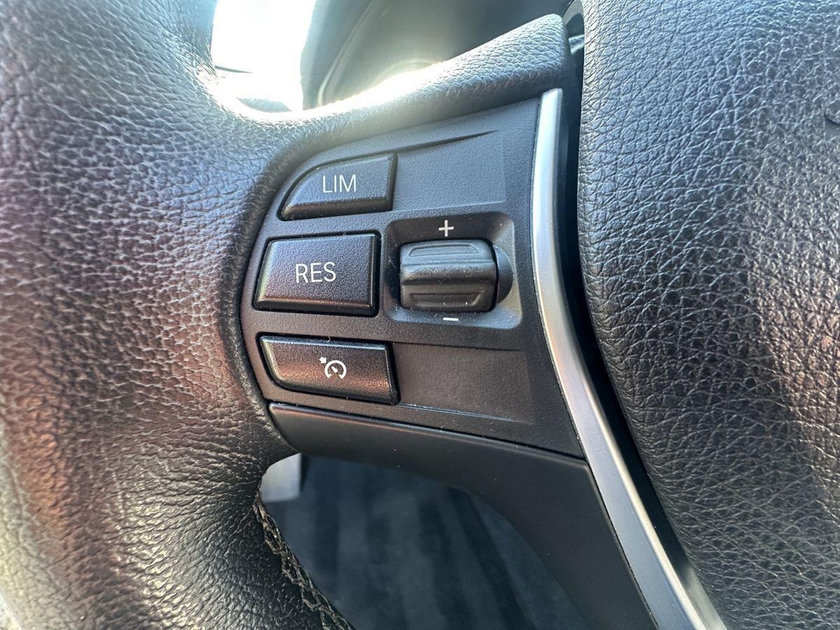 BMW 118 i  LED/H&K/SHZ/Klima/PDC