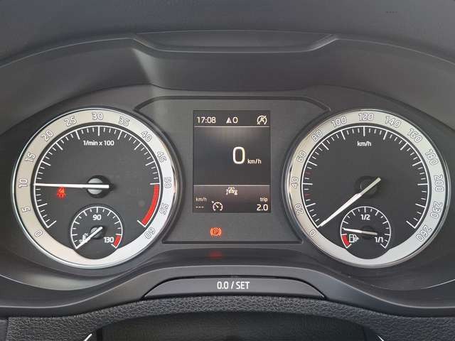 Skoda Karoq 2.0 TDI Clever KLIMA / NAVI / LED / KAMERA / SITZH