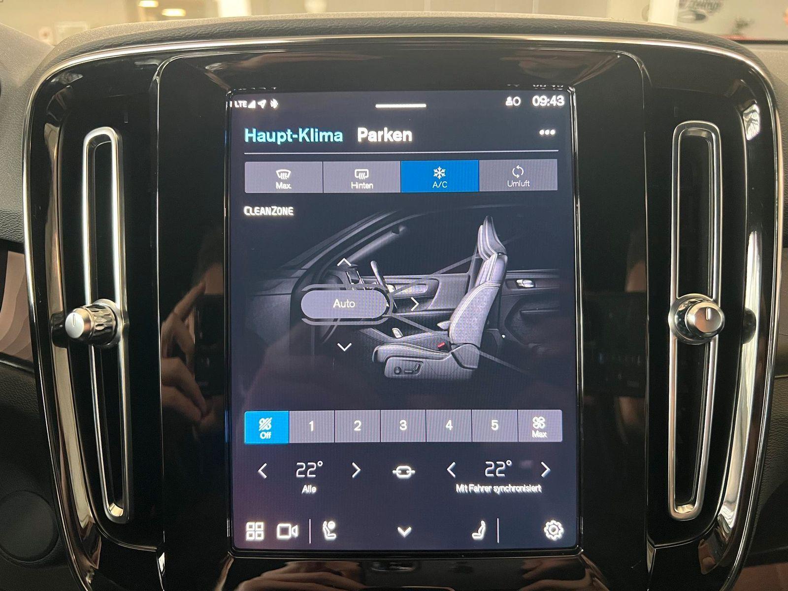Volvo EX40 XC 40 P8 Twin Pure Electric AWD Plus Recharge