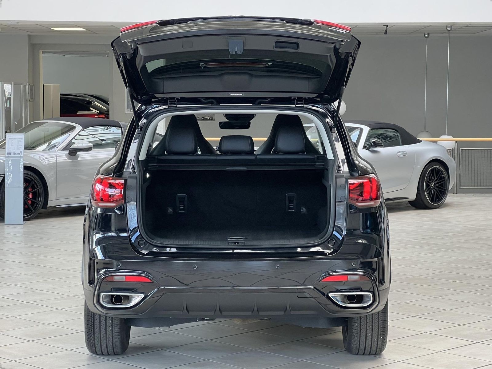 MG HS Luxury*ACC*360°*PANO*SHZ*NAV*CARPLAY*AMBI
