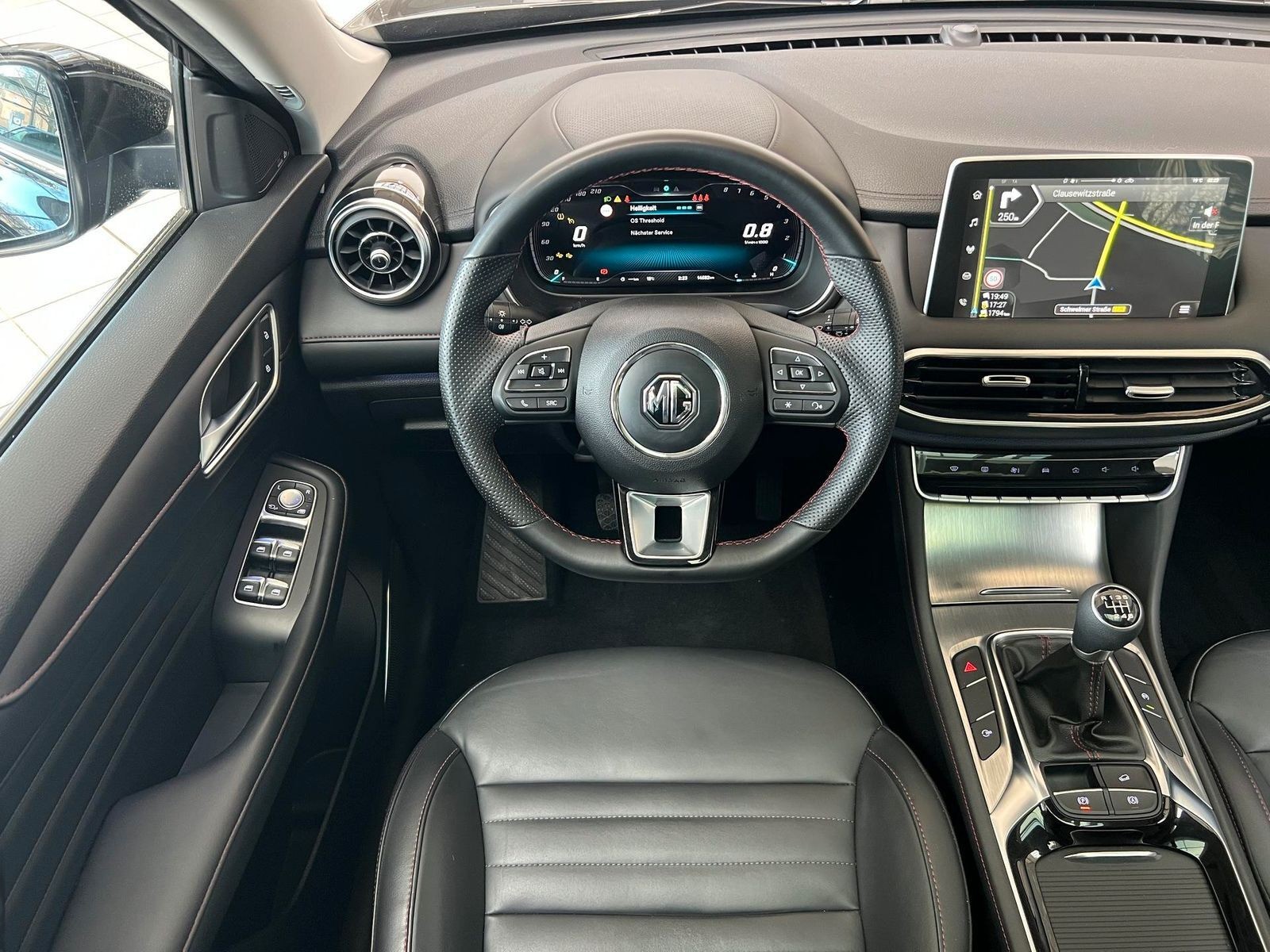 MG HS Luxury*ACC*360°*PANO*SHZ*NAV*CARPLAY*AMBI