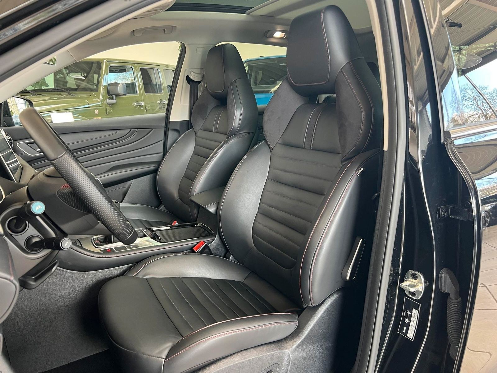 MG HS Luxury*ACC*360°*PANO*SHZ*NAV*CARPLAY*AMBI