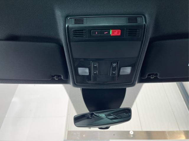 Seat Ibiza Facelift Style 80PS Voll-LED+Kessy+PDC+...