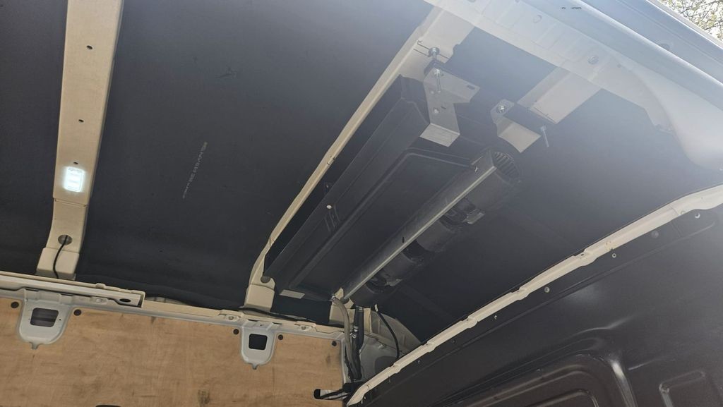 Volkswagen Crafter Kasten35 lang Superhochdach*Kühlschrank
