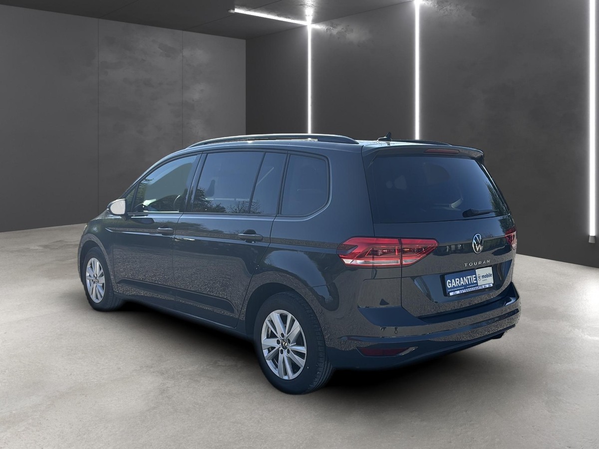 Volkswagen Touran 1.5 TSI *LED* SHZ* DSG* Panodach