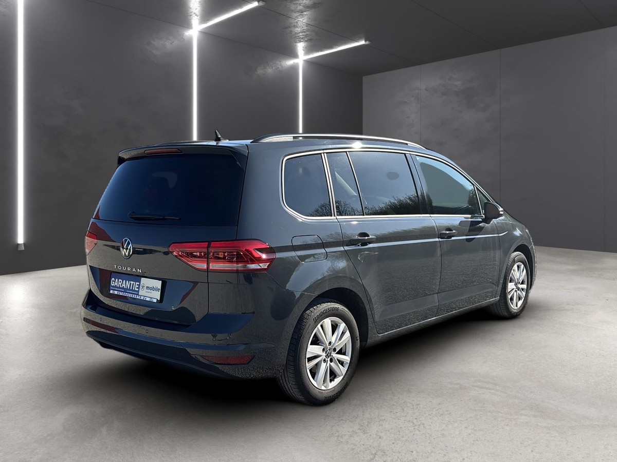 Volkswagen Touran 1.5 TSI *LED* SHZ* DSG* Panodach