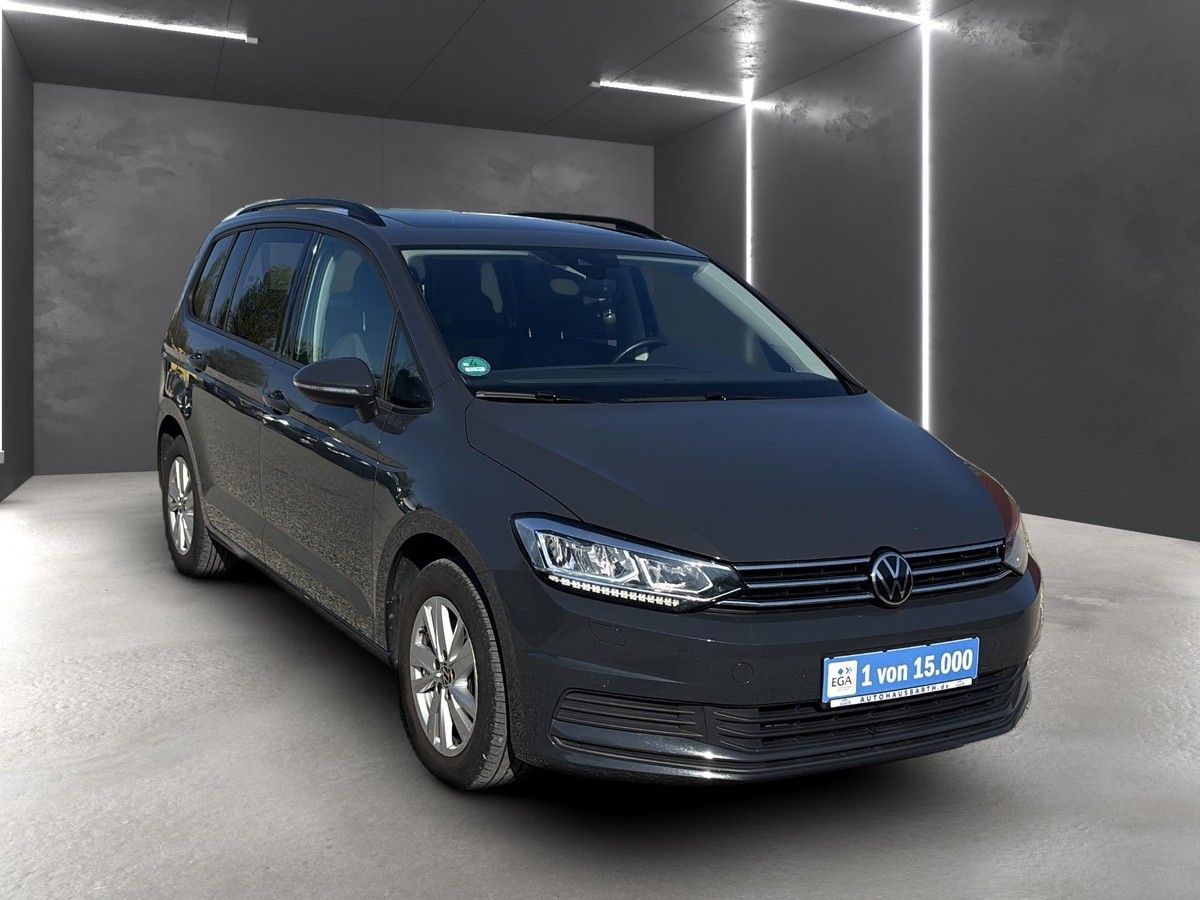 Volkswagen Touran 1.5 TSI *LED* SHZ* DSG* Panodach