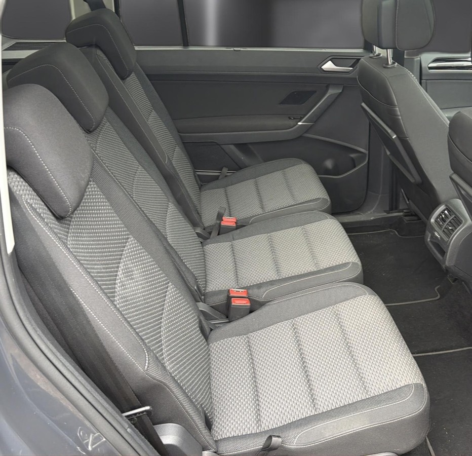 Volkswagen Touran 1.5 TSI *LED* SHZ* DSG* Panodach