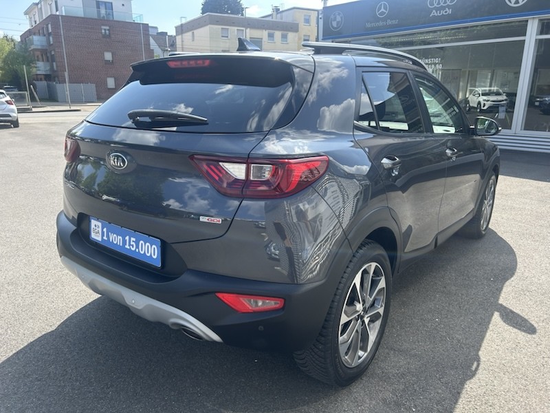 Kia Stonic 1.0 T-GDI DCT PLATINUM EDITION AUTOM*LEDER*SSD*R-CAM
