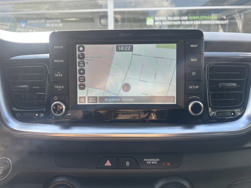 Kia Stonic 1.0 T-GDI DCT PLATINUM EDITION AUTOM*LEDER*SSD*R-CAM