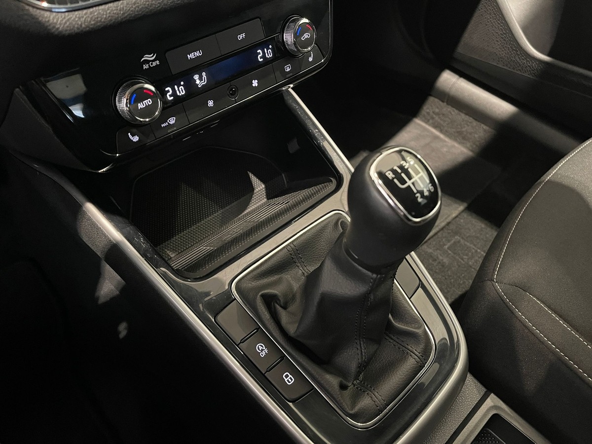Skoda Fabia 1.0l TSI Top Selection 5J Garantie 