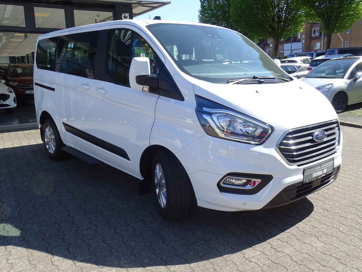 Ford Tourneo Custom 2.0 TDCi 320 L1 Trend 8 Sitzer 