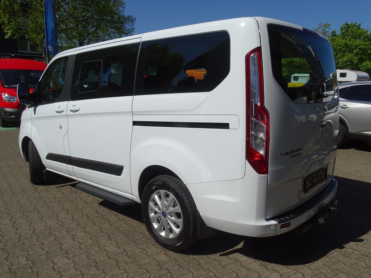 Ford Tourneo Custom 2.0 TDCi 320 L1 Trend 8 Sitzer 