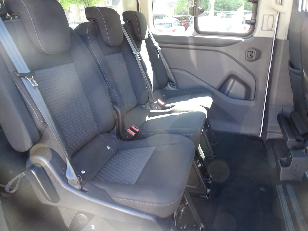 Ford Tourneo Custom 2.0 TDCi 320 L1 Trend 8 Sitzer 