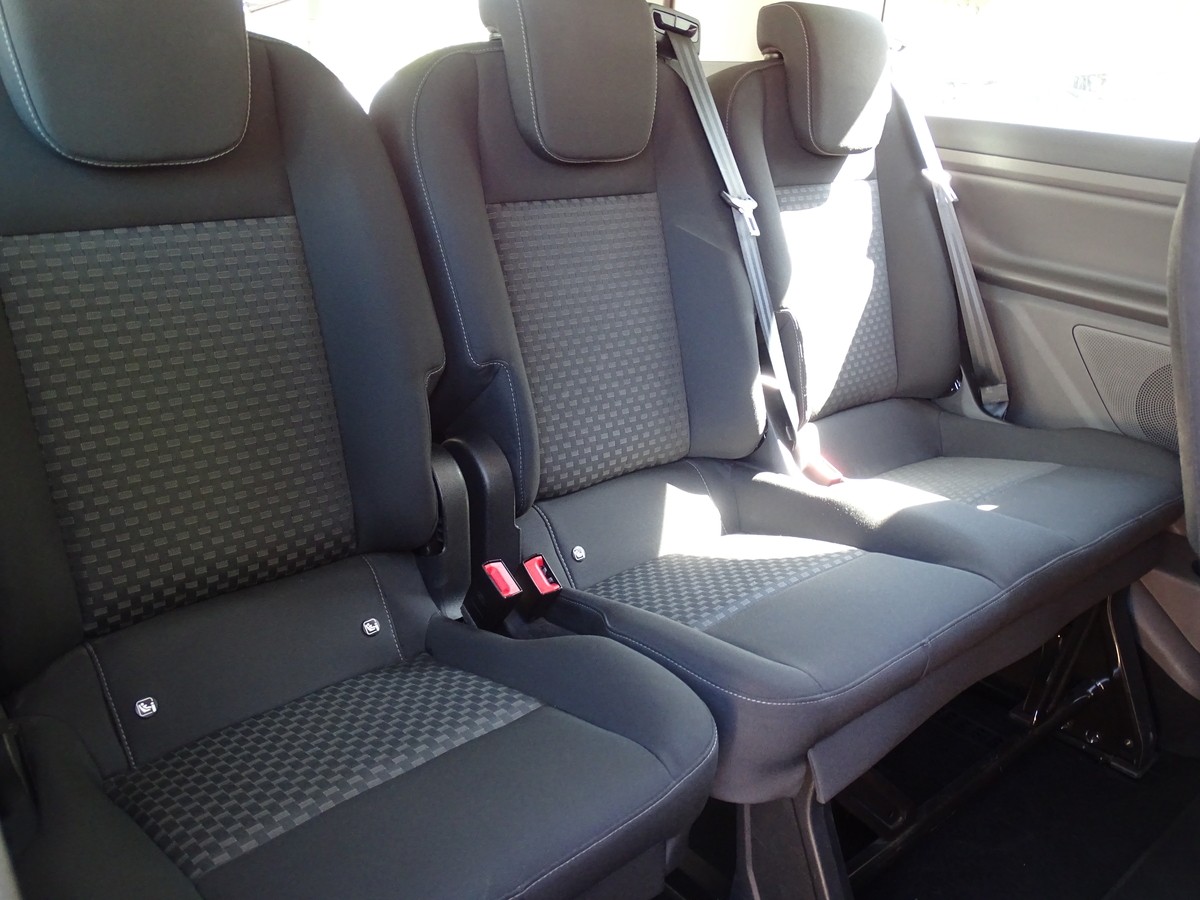 Ford Tourneo Custom 2.0 TDCi 320 L1 Trend 8 Sitzer 