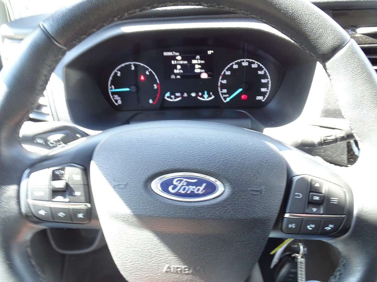 Ford Tourneo Custom 2.0 TDCi 320 L1 Trend 8 Sitzer 