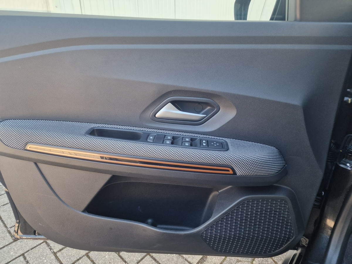 Dacia Sandero Stepway Express+*Navi*LED*DAB*R-Kamera