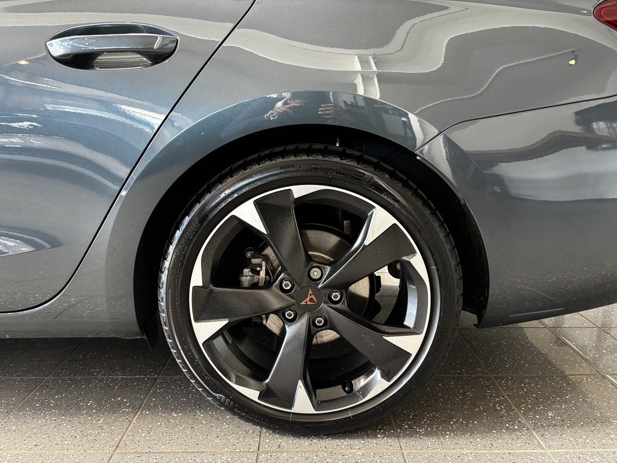 Cupra Leon Sportstourer 1.4 e-HYBRID LED Virtual ACC R.Cam