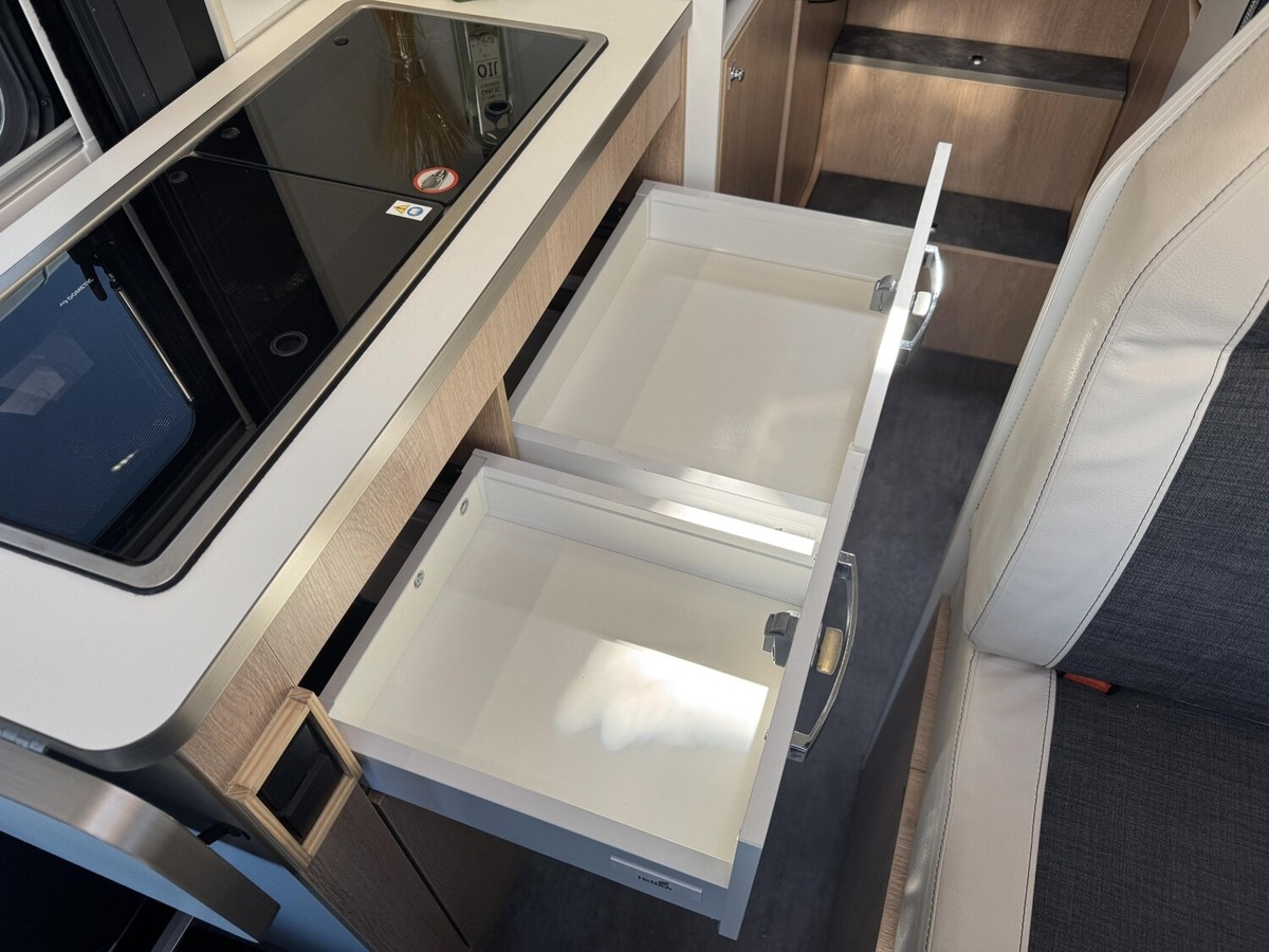 Mooveo Van 63 EB 180PS Automatik+Solar+AHK+Sat TV
