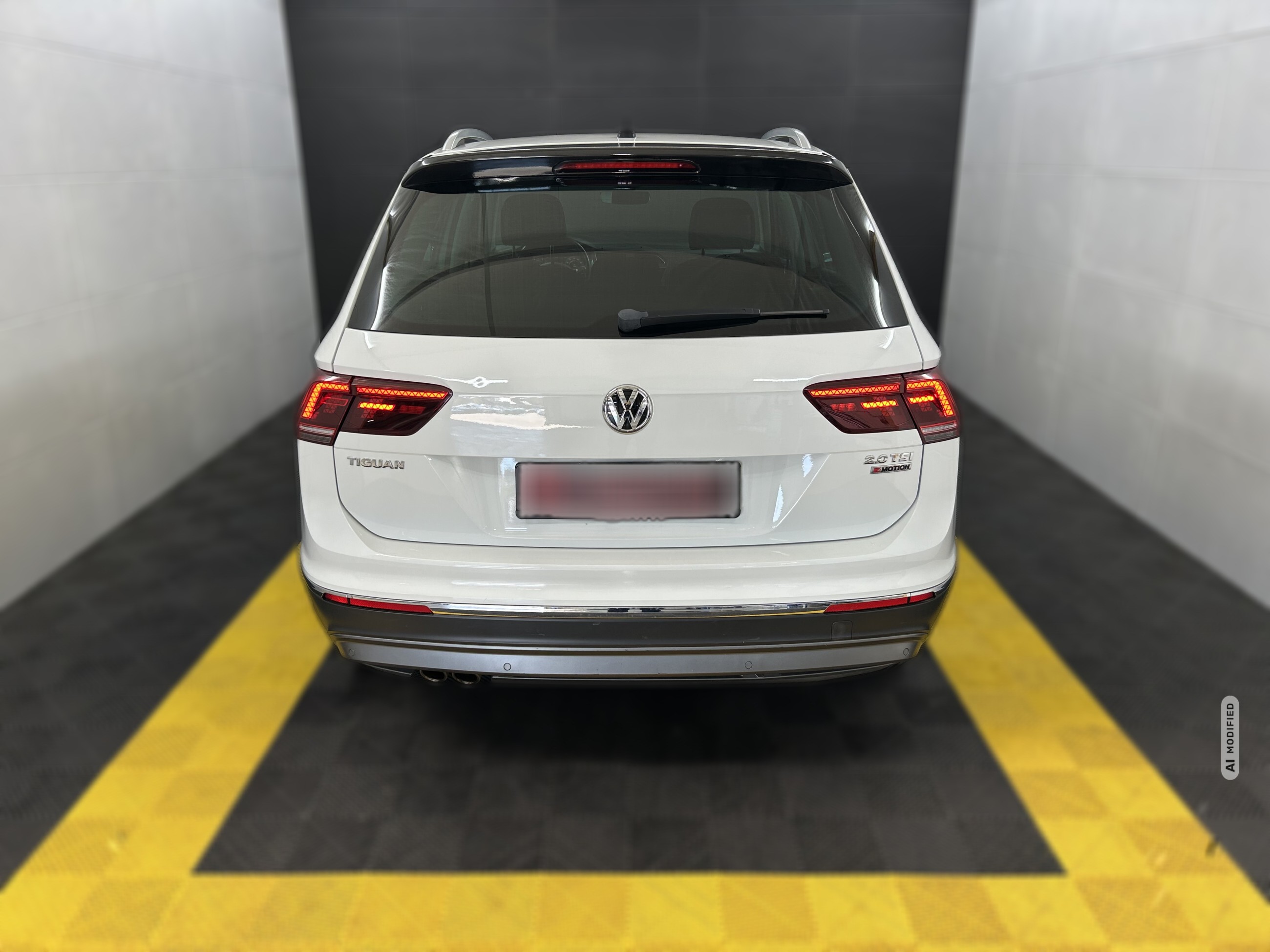 Volkswagen Tiguan Highline 4Motion+ACC+LED+Navi+CarPlay+PDC
