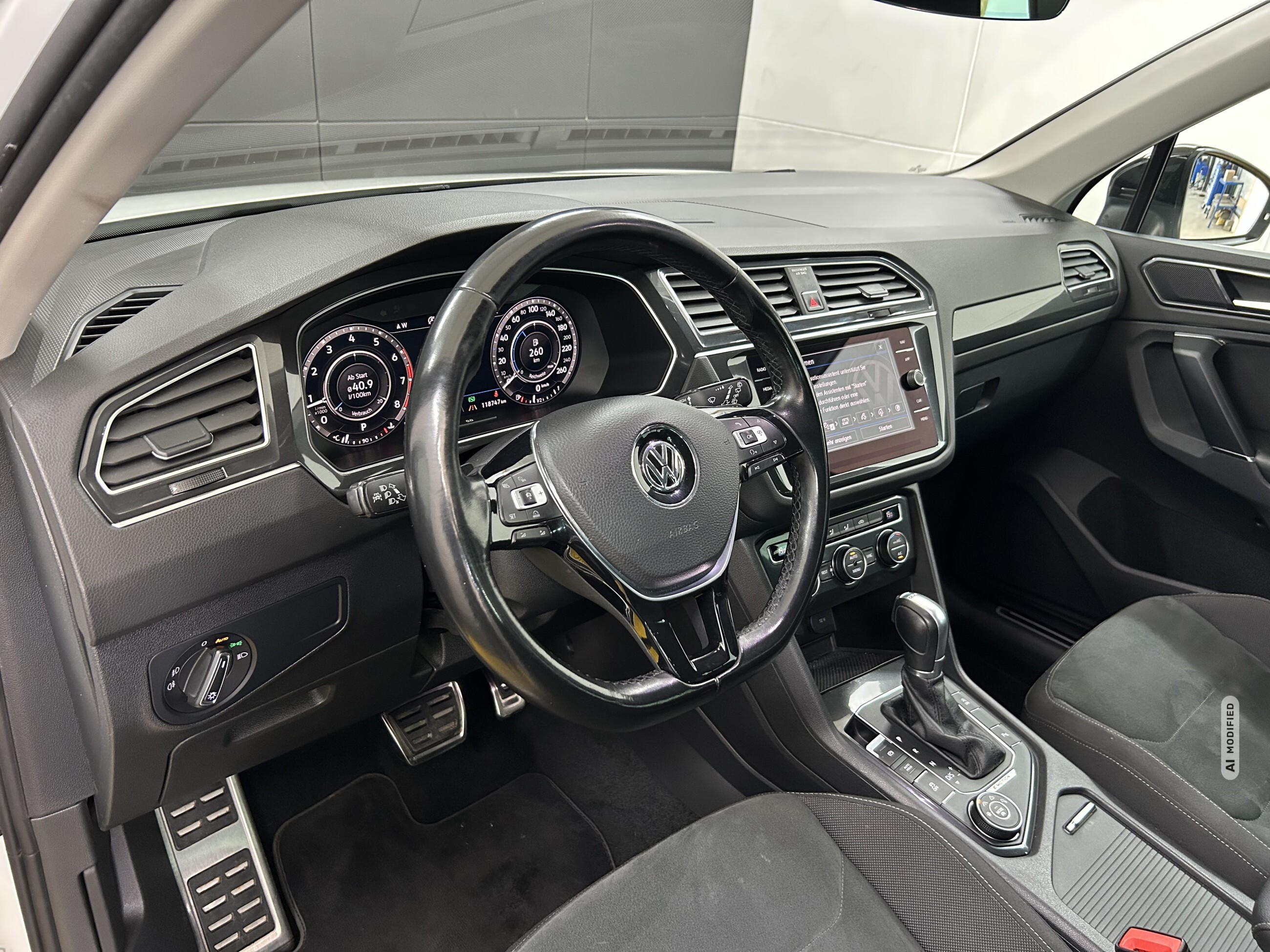 Volkswagen Tiguan Highline 4Motion+ACC+LED+Navi+CarPlay+PDC