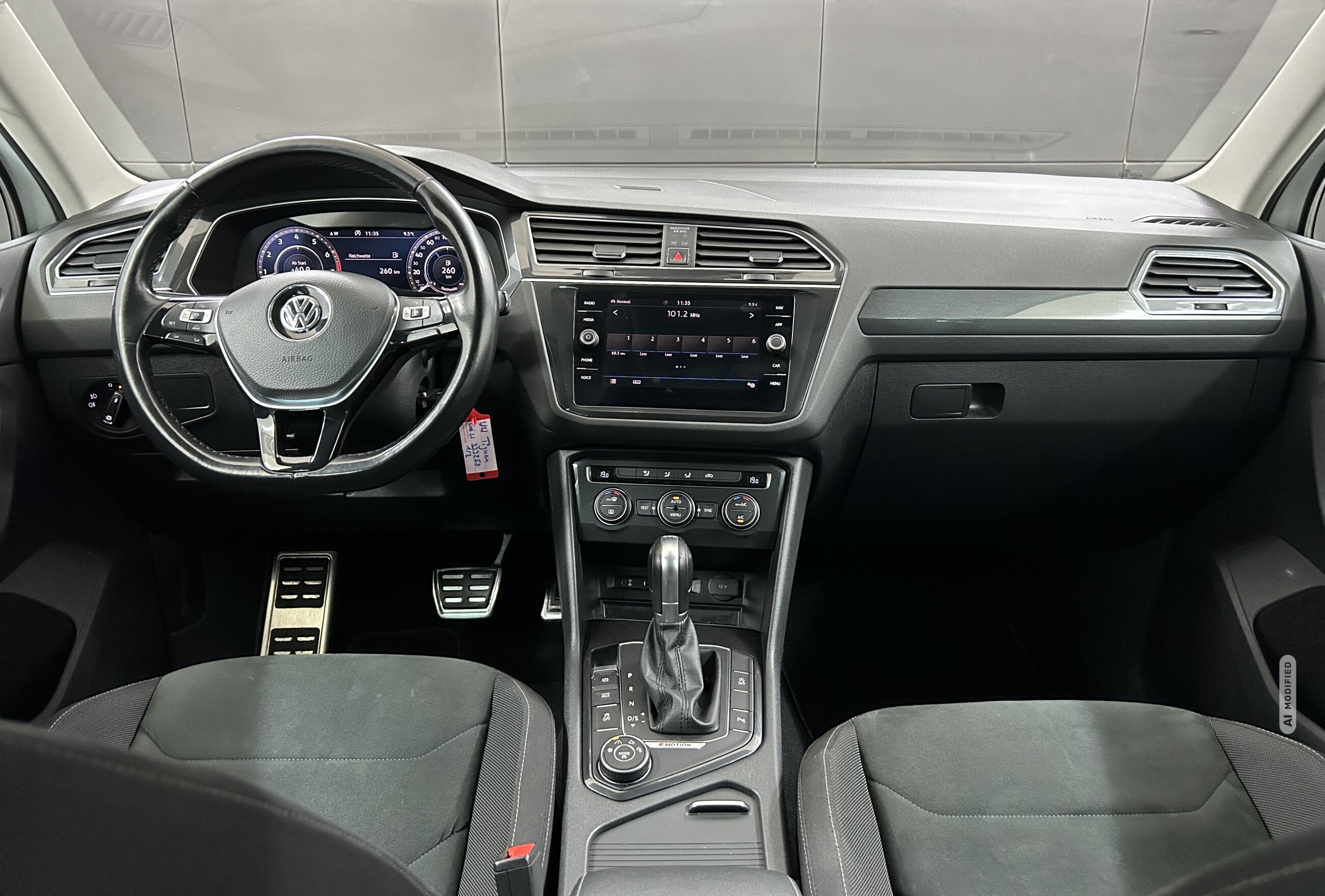 Volkswagen Tiguan Highline 4Motion+ACC+LED+Navi+CarPlay+PDC