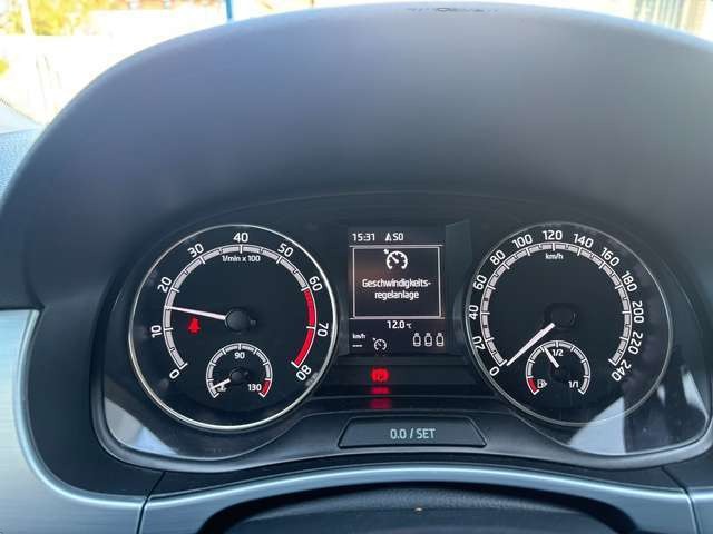 Skoda Fabia Ambition*Kombi*NAVIGATION*CARPLAY*SITZ-HZ*Tempomat