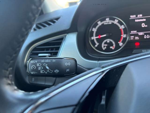 Skoda Fabia Ambition*Kombi*NAVIGATION*CARPLAY*SITZ-HZ*Tempomat