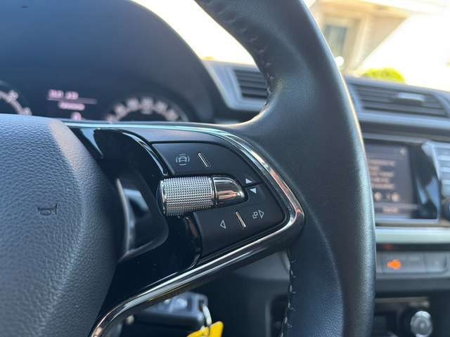 Skoda Fabia Ambition*Kombi*NAVIGATION*CARPLAY*SITZ-HZ*Tempomat