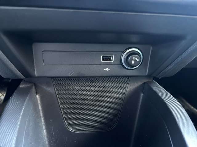 Skoda Fabia Ambition*Kombi*NAVIGATION*CARPLAY*SITZ-HZ*Tempomat