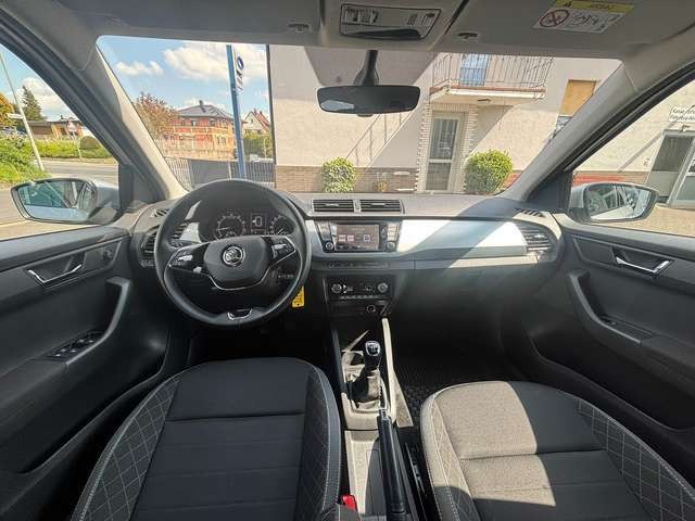 Skoda Fabia Ambition*Kombi*NAVIGATION*CARPLAY*SITZ-HZ*Tempomat