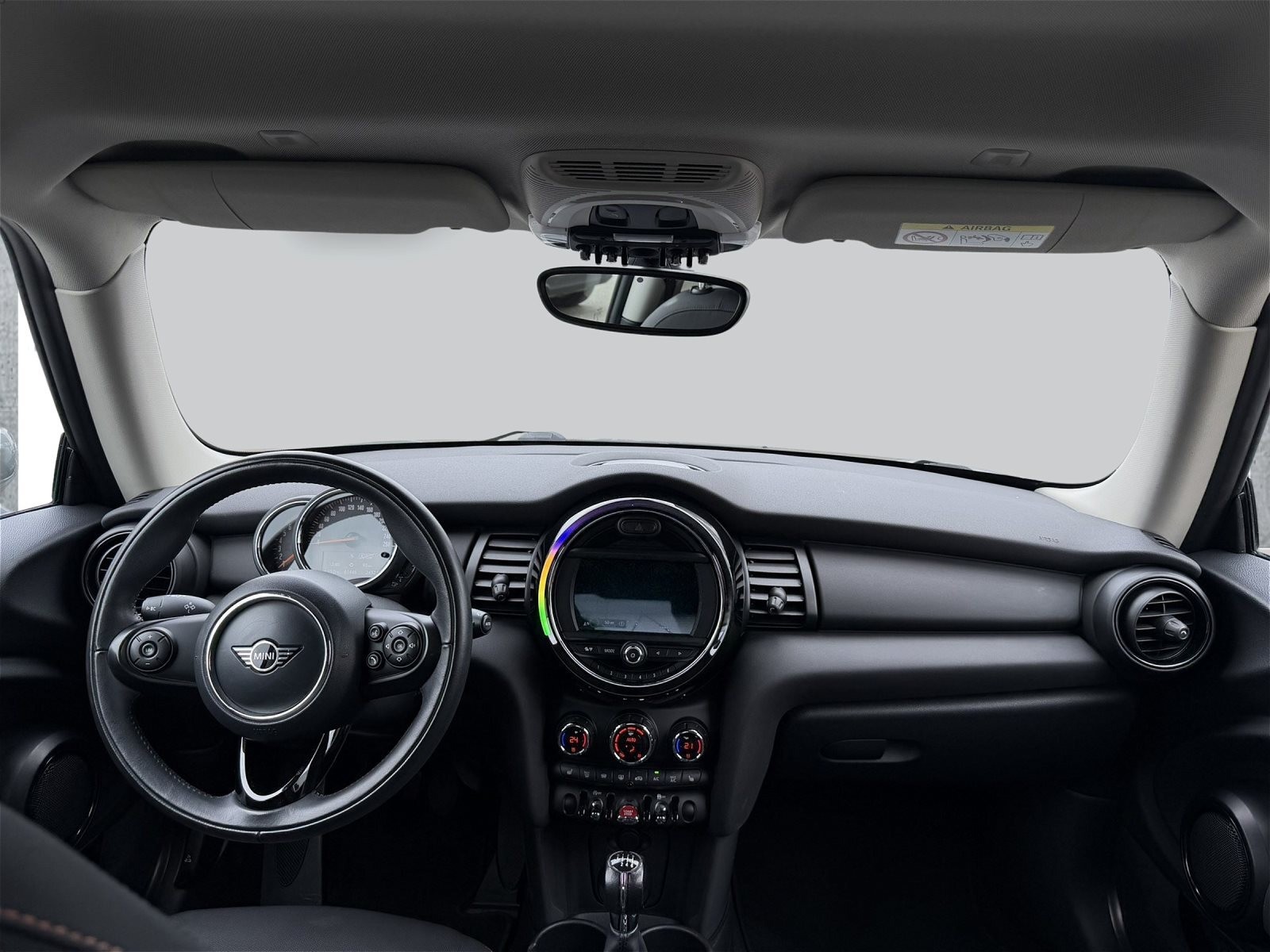 MINI ONE Pepper Navi LED PDC SHZ Connected Navigation