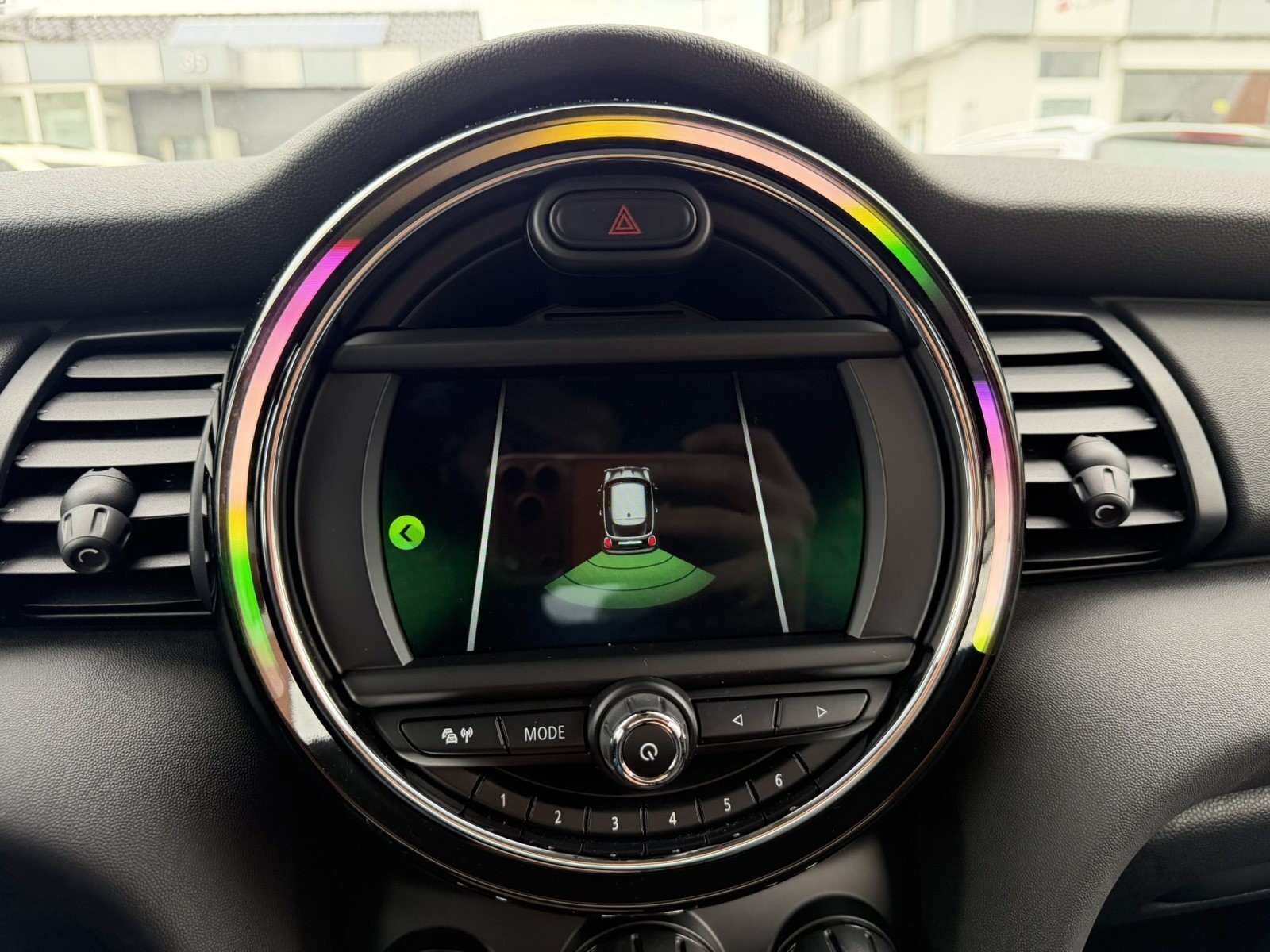 MINI ONE Pepper Navi LED PDC SHZ Connected Navigation