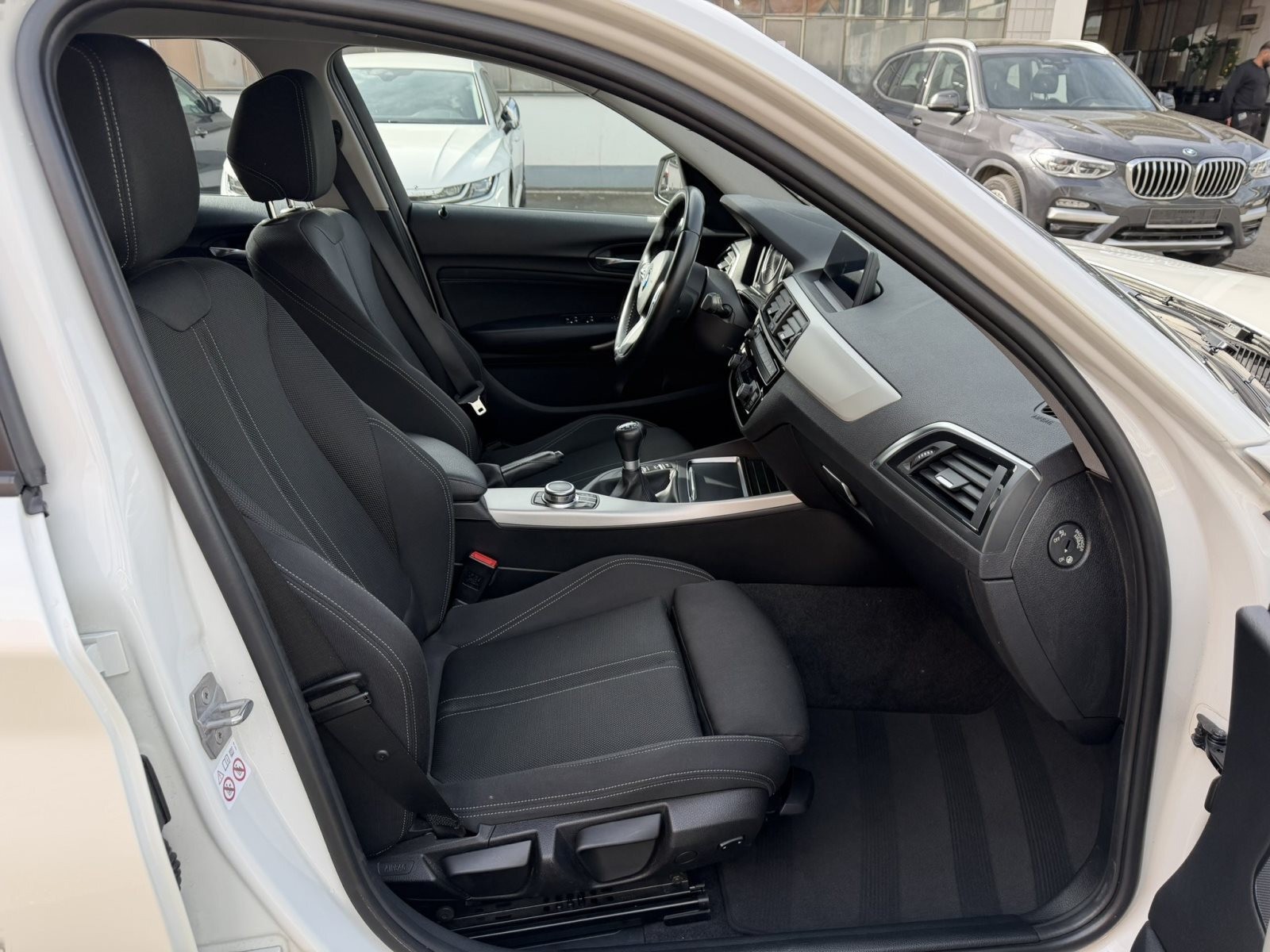 BMW 116 Advantage LED Sport Navi SHZ PDC USB Shz