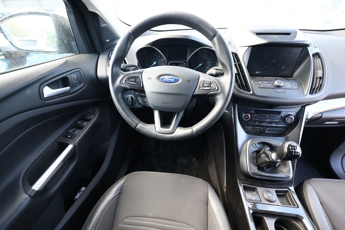 Ford Kuga 1.5 EcoBoost 150 Titanium Nav PDC eHk LM17Z