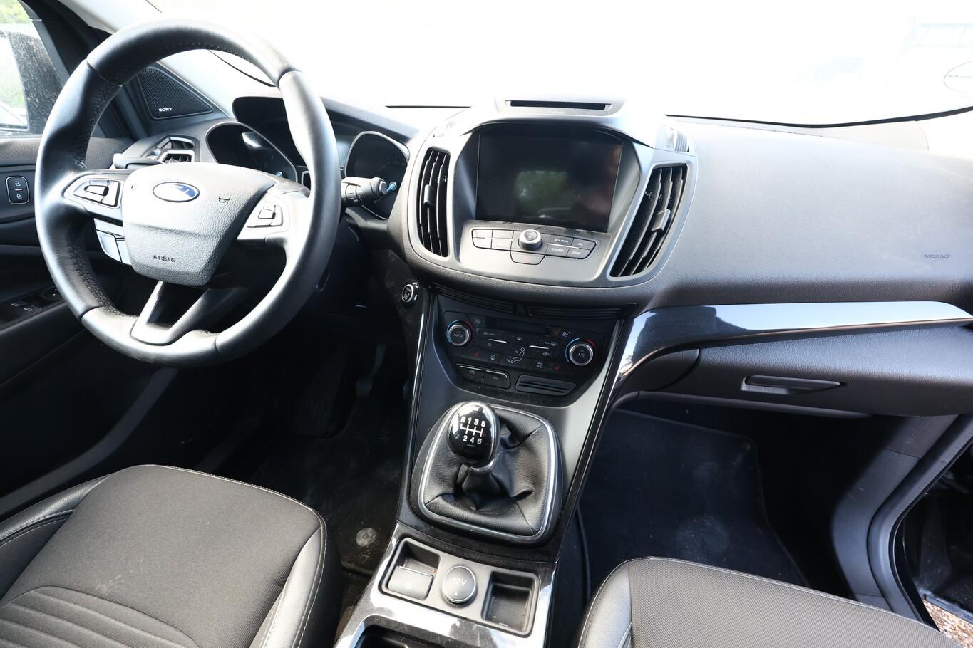 Ford Kuga 1.5 EcoBoost 150 Titanium Nav PDC eHk LM17Z