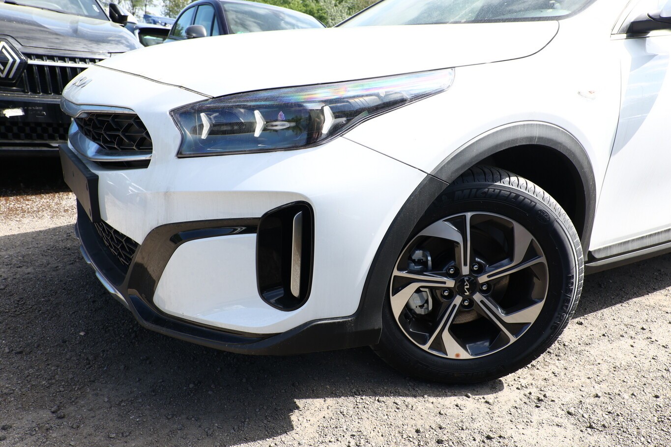 Kia XCeed MT Bi-LED SHZ PrivG Nav Kam PDC Carplay