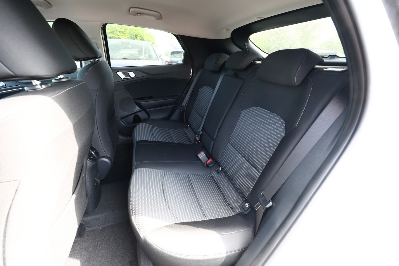 Kia XCeed MT Bi-LED SHZ PrivG Nav Kam PDC Carplay